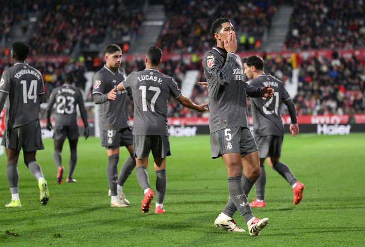 Nottm Forest đấu Với Southampton